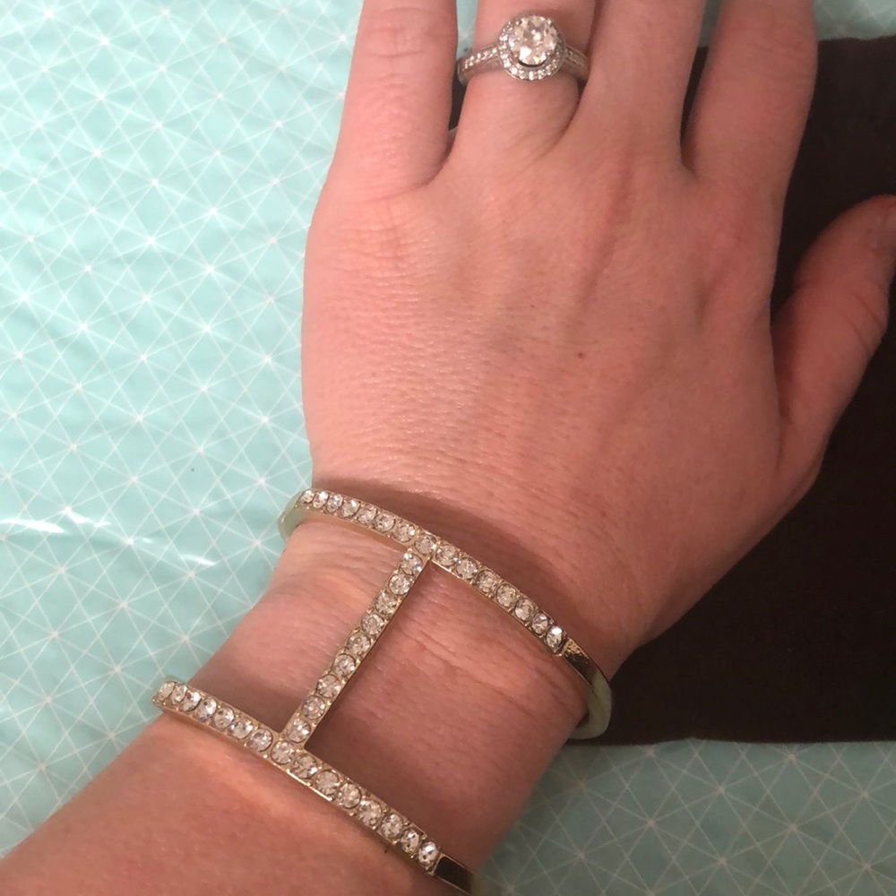 Gold bangle/cuff - Picture 2 of 5